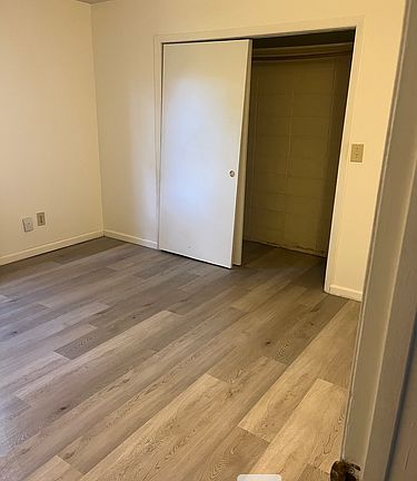 4th image of 499 N Hawkins St APT 3