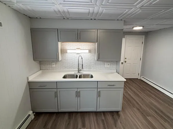 651 Diamond Hill Rd Floor Basement, Woonsocket, RI 02895