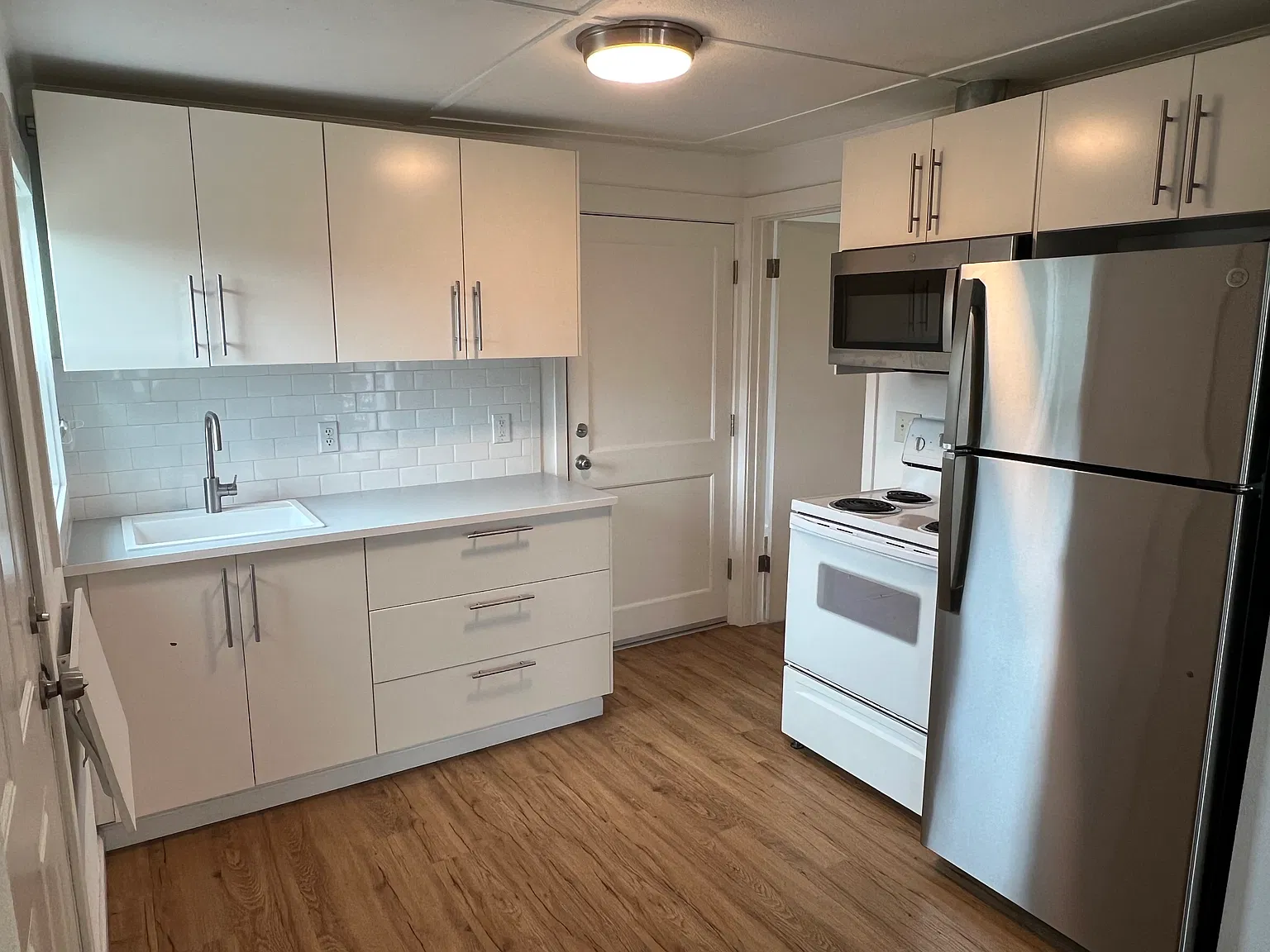 2 bed, 800 sqft, $1,750 — Photo 4
