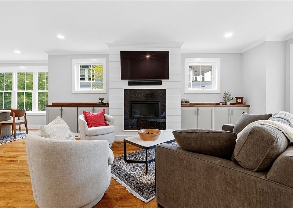 1st image of 26 Neponset Ave