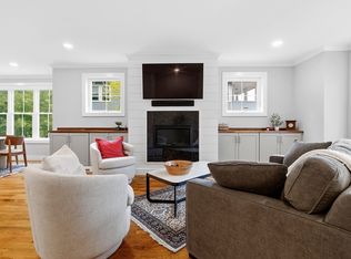 26 Neponset Ave, Roslindale, MA 02131