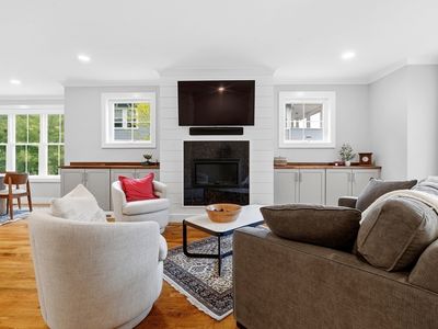 26 Neponset Ave, Roslindale, MA, 02131