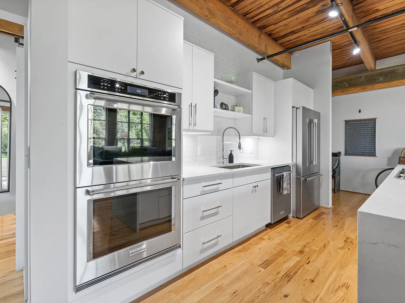 2 bed, 1596 sqft, $4,200 — Photo 3