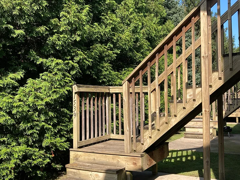 Stonefield Dr — Photo 18