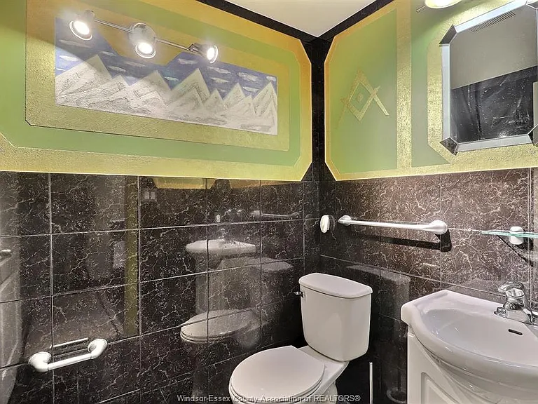 401 Parent Ave #11 — Photo 8