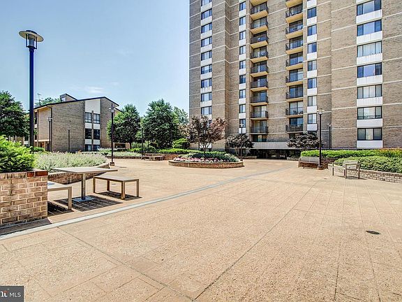5th image of 118 Monroe St #11
