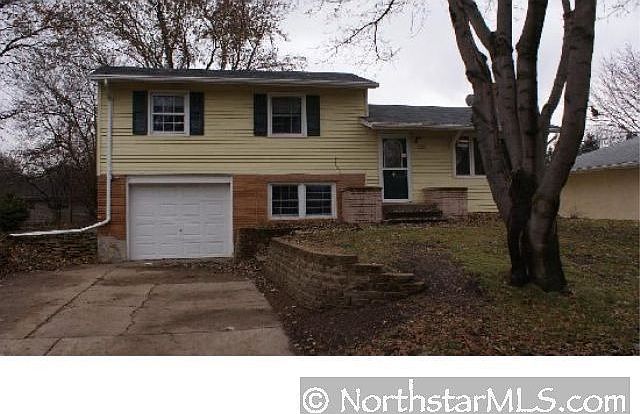 Home for Sale in North St. Paul, MN $122,900