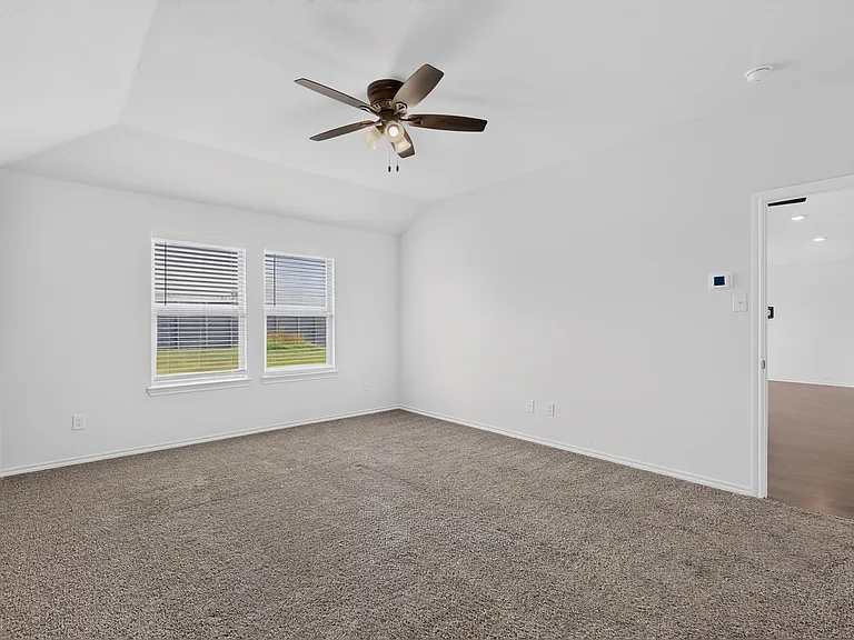 816 Glover Dr — Photo 17