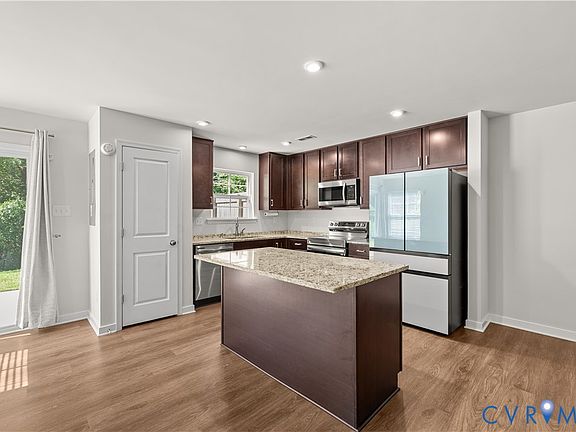3rd image of 3372 Dewsberry Ln