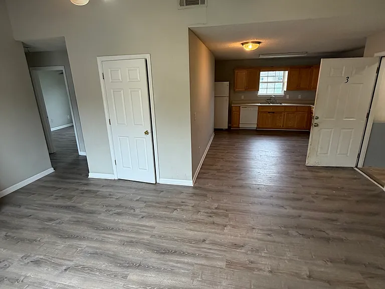102 Nathan Cir NW #3 — Photo 6