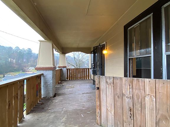 2nd image of 604 Belle Vista Ave