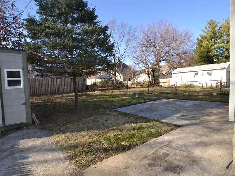 8365 Mace Ave — Photo 29