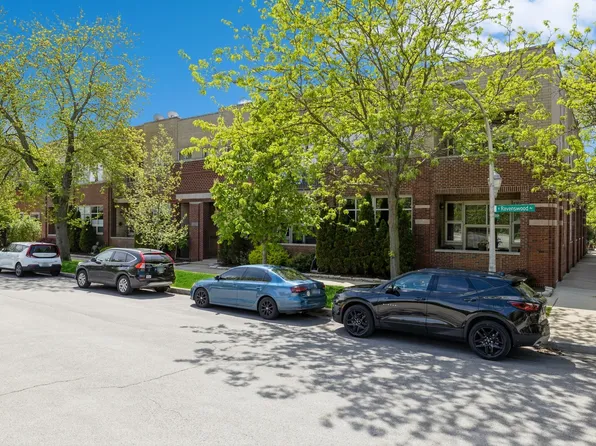 5318 N Ravenswood Ave Unit 201, Chicago, IL 60640