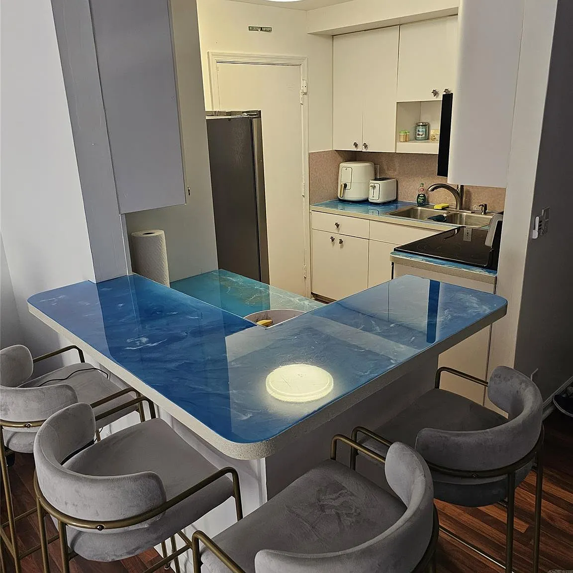 2 bed, 1.5 bath, 875 sqft, $1,780 — Photo 2