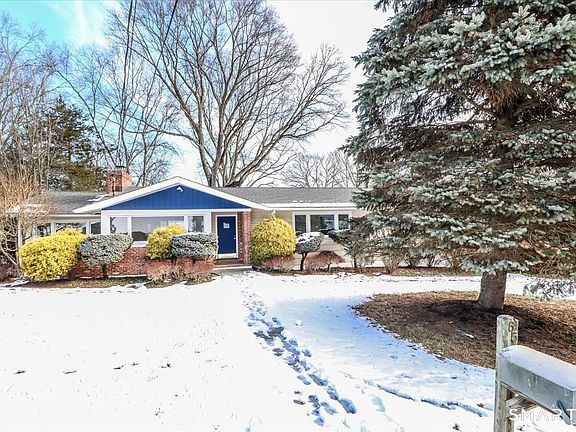 2nd image of 65 Bailey Road