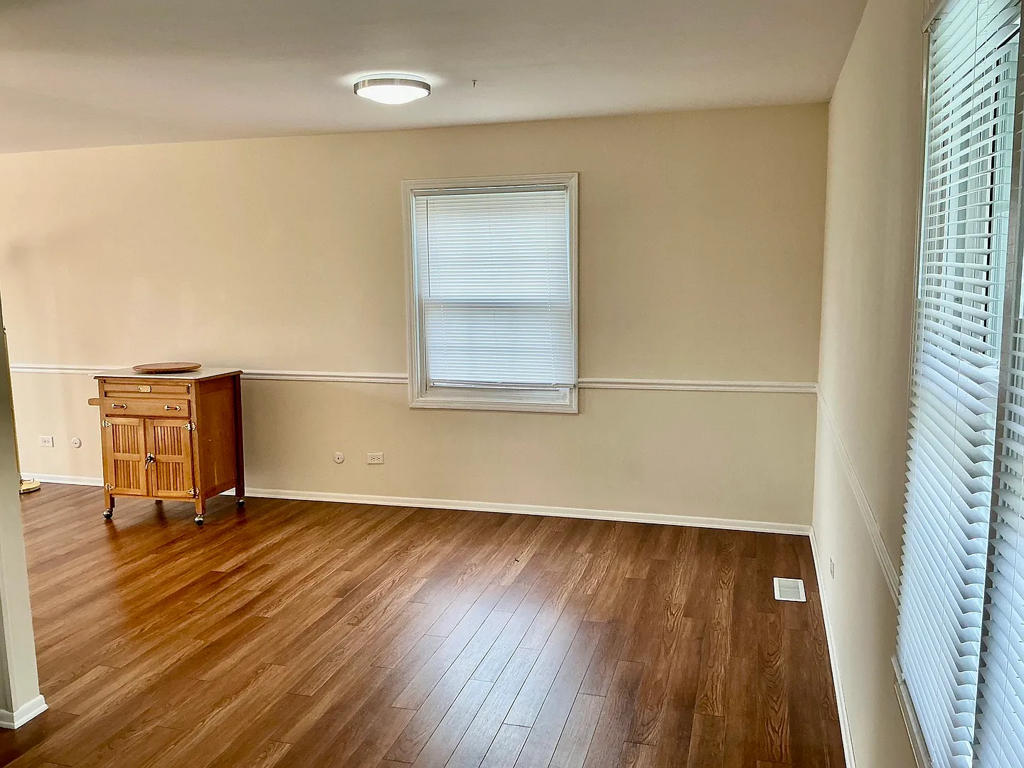 4 bed, 1952 sqft, $3,250 — Photo 3
