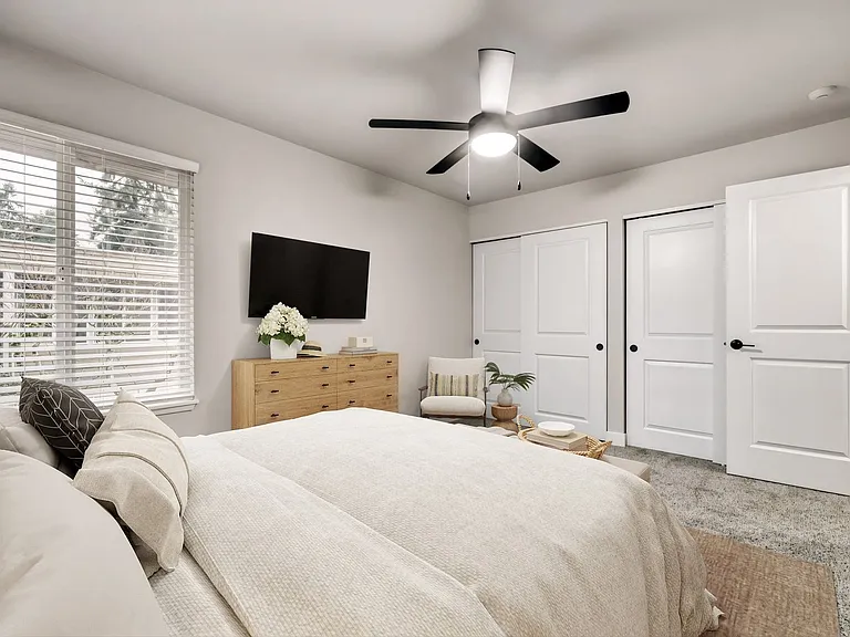 Beautifully Renovated 1 & 2 Bedroom Apartments in Lynnwood! — Photo 71