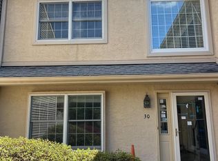 30 Wingstone Ln, Devon, PA 19333