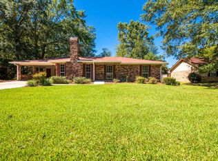 113 Rhodes Dr, Hattiesburg, MS 39402