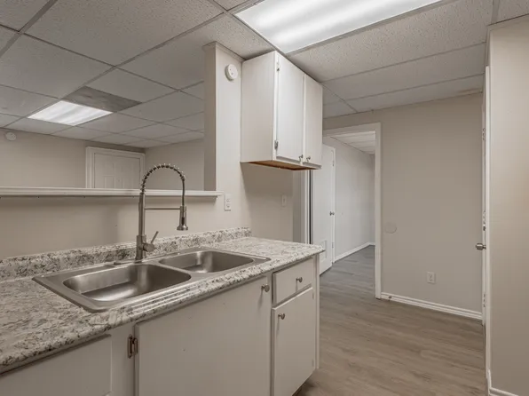 626 University Ave, Huntsville, TX