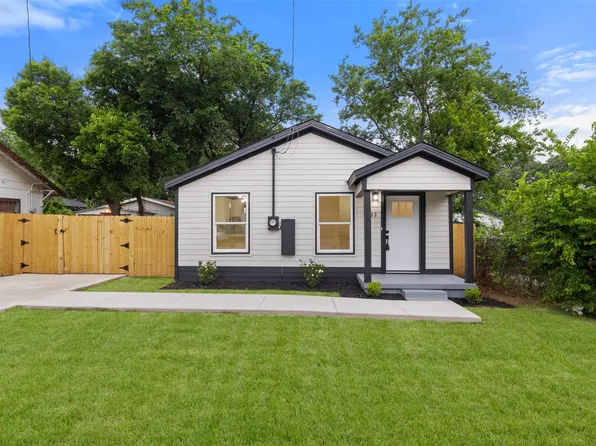 1832 Arch St, Fort Worth, TX 76105