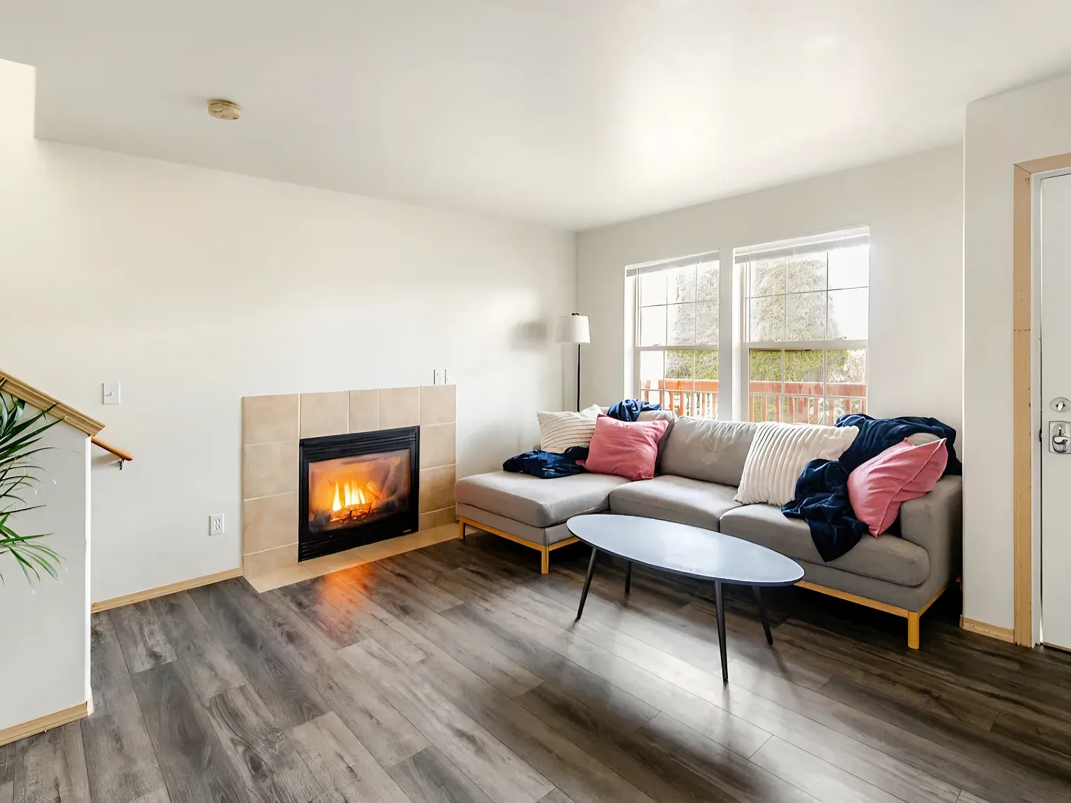 3 bed, 2.5 bath, 1440 sqft, $3,100 — Photo 3