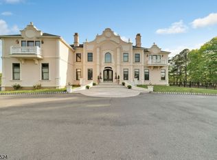 37 Robbins Rd, Millstone Township, NJ 08510