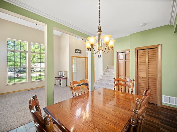 4th image of 6183 Edwards Ct