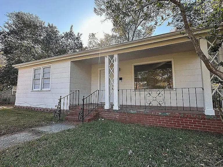 4250 Adams St — Photo 2