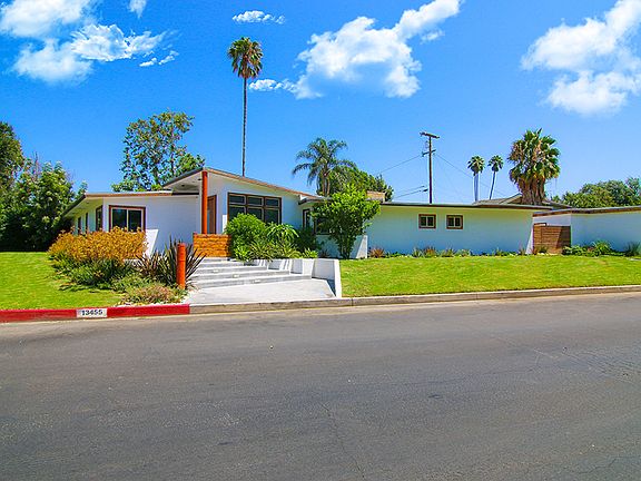 3rd image of 13455 Valleyheart Dr N