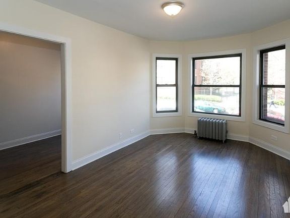 4th image of 2639 N Spaulding Ave APT 2S