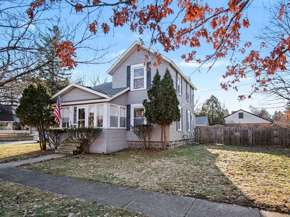 430 S Benton St, Hastings, MI 49058