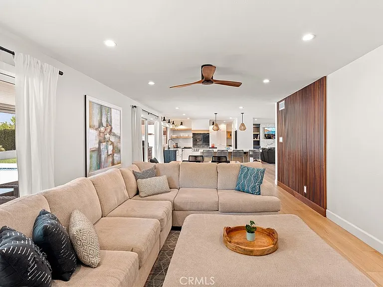 24701 Nympha Dr — Photo 31
