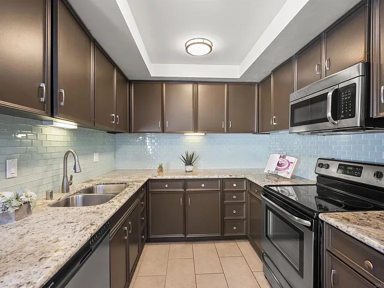 4224 Collwood Ln — Photo 18