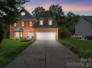 13315 Kintyre Ct, Matthews, NC 28105