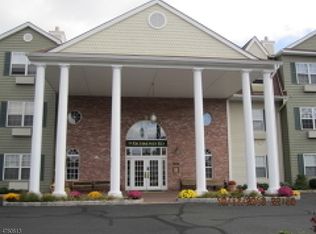 5308 Richmond Rd #308, West Milford, NJ 07480