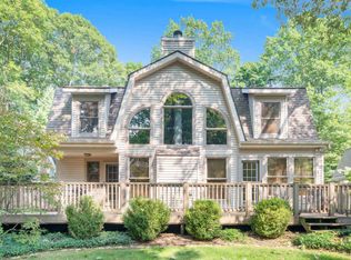 2346 Lakeshore Dr, Fennville, MI 49408