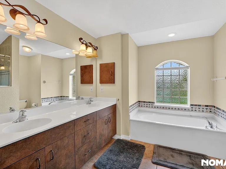 289 W Pine Valley Ln — Photo 38