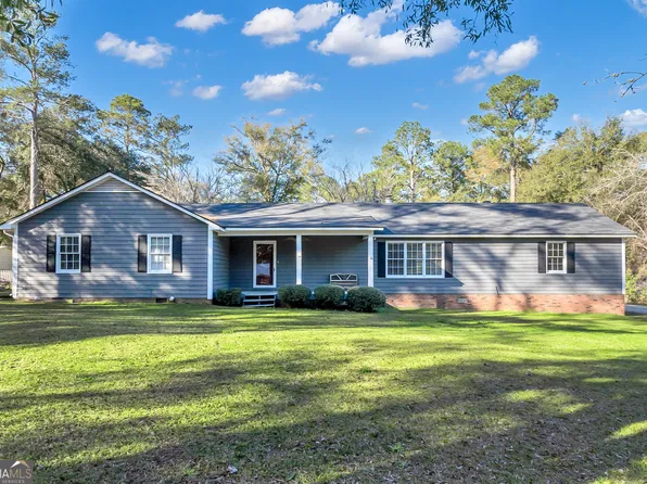 125 Southill Dr, Leesburg, GA 31763