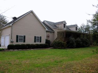 267 Mariner Point Rd, La Follette, TN 37766