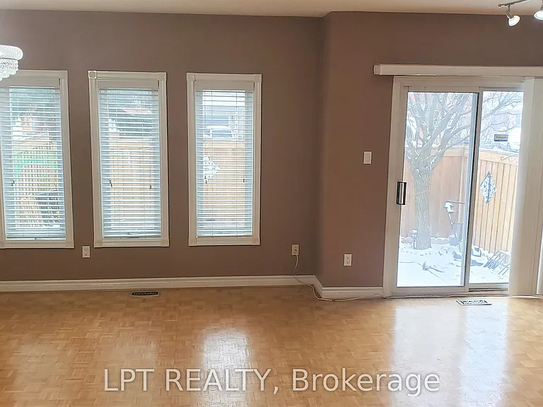 81 Shady Pine Cir — Photo 8