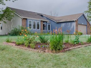 8707 Dunmore Ln, Fort Wayne, IN 46804