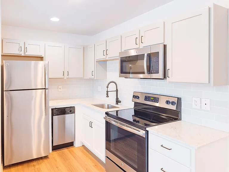 5609 Ross Ave — Photo 7
