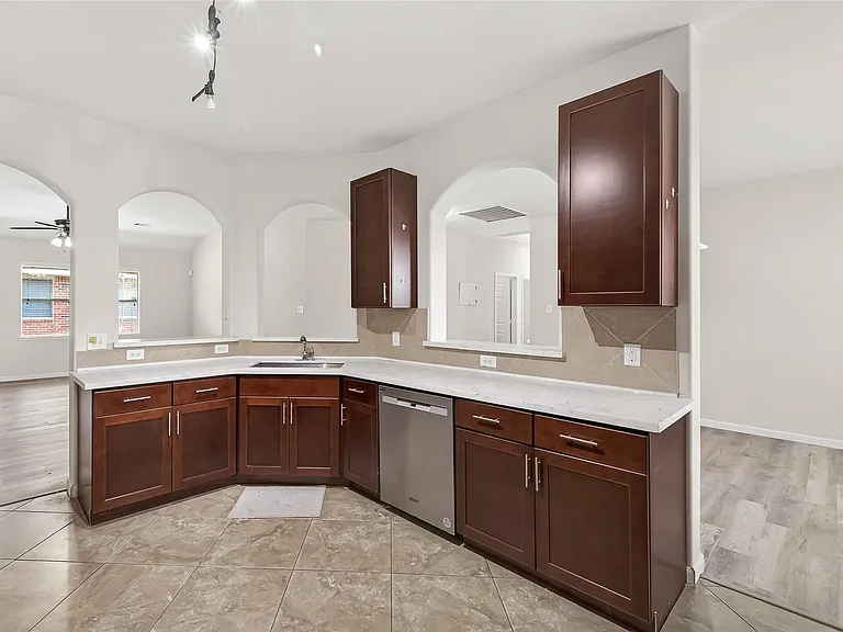 21711 Crest Peak Way — Photo 17