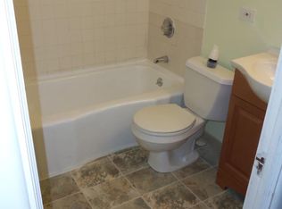 2087 Chesterland Ave, Lakewood, OH