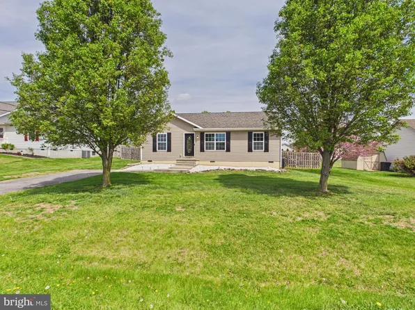 218 Larry Way, Bunker Hill, WV 25413