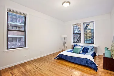 Rented by Warburg