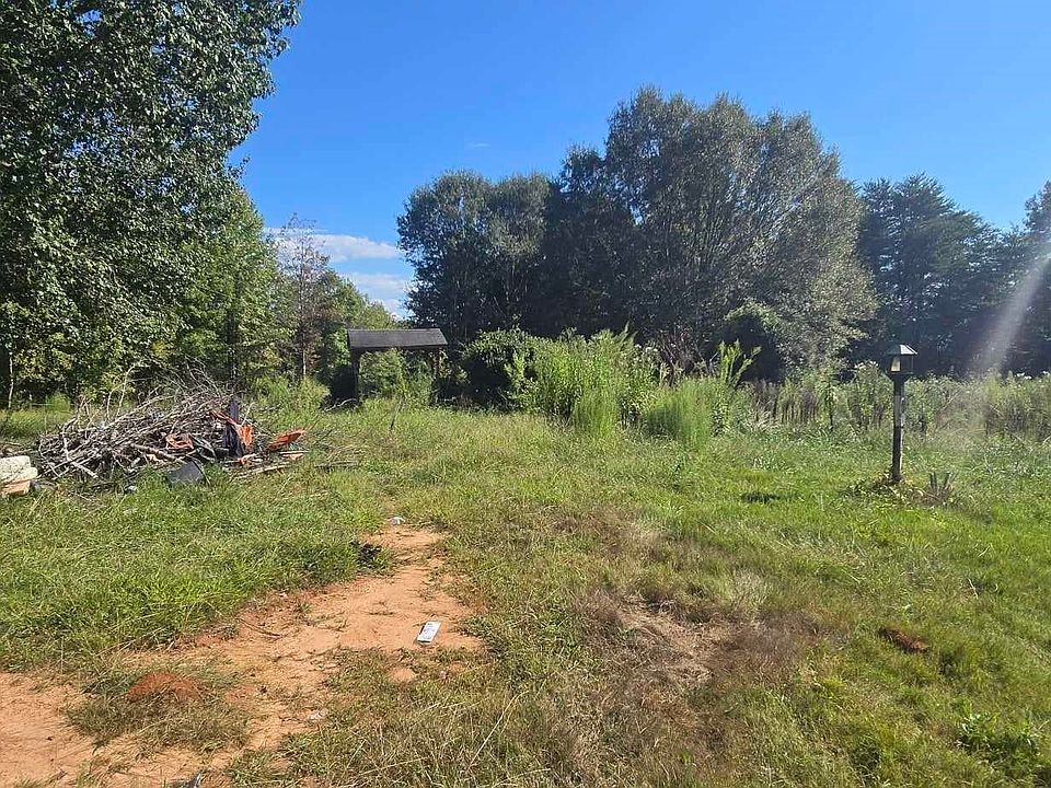 2nd image of 264 Beckys Blvd