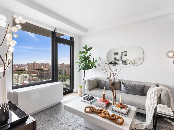 228 East 135th Street image 2 of 19