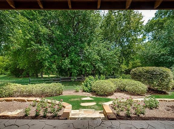 2nd image of 1813 Hackett Creek Dr